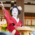 【京都節分2024】はんなりと美しい…京都らしい華やかな節分祭「八坂神社」