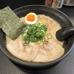 【京都ラーメン】濃厚味噌豚骨ラーメンはクセになる美味しさ！激戦区 一乗寺の「あらじん」
