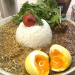 【京都新店】ビシっとスパイスが効いた辛口カレー！朝カレーもできる「スパイスホリック」