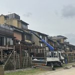 【京の風物詩】京都に夏がやってくる！『鴨川納涼床』の設営準備もスタート！