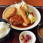 【京都ランチ】琵琶湖一望の絶景空間☆近江牛洋食などメニュー多彩「比叡山峰道レストラン」