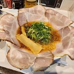 京都宇治の人気清湯ラーメン店！深夜の〆にも！「麺や轍 小倉店」