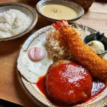【京都洋食】新緑の森のレストラン！名物ハンバーグ＆極太エビフライ絶品「山の家はせがわ」