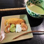【京都和菓子】新緑の嵯峨鳥居本の老舗茅葺茶屋！名物『志んこ』は素朴美味「鮎茶屋平野屋」