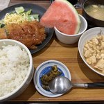【京都ランチ】山科の愛され町食堂！850円の日替わり定食が絶大な人気「みやこ食堂」