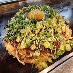 京都市内で推薦したい『べた焼き店』 使い勝手もいい四条大宮の人気店「モッさんのべた焼」