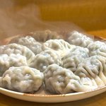 京都祇園の裏路地にたたずむ人気台湾料理店！ムチムチ水餃子は必食「萍萍 (ピンピン)」