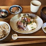 【京都ランチ】西陣の穴場☆選べるお惣菜定食に客足の絶えない人気店「季節の台所空まめ」