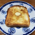【京都パン】6坪の狭小店舗は行列必至の人気☆天然酵母と小麦香る「ベーカリーウキ」