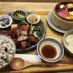 【京都ランチ】身体喜ぶ十六穀米＆彩野菜ガッツリプレートでコスパ◎「musi-vege+cafe」