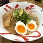 京都の名店が復活！名物ラーメンは健在！四条大宮に移転「真打 英多朗」