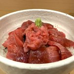 京都でマグロを食べるならココ！マグロ仲卸直営の人気店「寿し 小松」【錦市場】