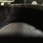 【京都発酵】プロの味を再現できる手づくり本醸造醤油！古い木桶並ぶ明治創業老舗「澤井醤油」