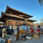 【京都ツウ】縁起物『白蛇』登場ガラクタ市！恒例縁日『初弘法』で知られる世界遺産「東寺」