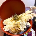 【京都ランチ】海老天がはみ出る大盛天丼 1400円！老舗蕎麦店の名物メニュー「つち福」