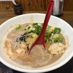【京都ラーメン】レンゲも立つ鶏と鰹の濃厚ラーメン！淀駅前の穴場店「ぶんや」