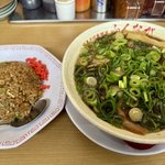 【京都ラーメン】地元民が通う濃厚醤油豚骨！朝ラーもできる「ふくなが」