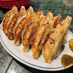 名物"餃子"は底カリリで餡ジューシー　四条烏丸の使いやすい中華バル「餃子屋 かず」