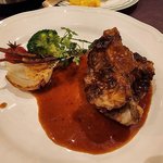 復活の地元人気店！王道居酒屋メニューに洋食、〆の麺まで「いぶくろ食堂」