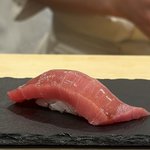 【京都】住宅街に佇む水産仲卸直営の鮨屋　アラカルト＆通し営業で使い勝手も最高「鮨のぼる」