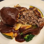 キッチリ丁寧な洋食ランチ　お肉感しっかりハンバーグ　太秦の人気店「BITOKES」
