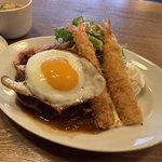 京都ランチ 四条烏丸の路地裏で発見！洋食ランチが楽しめる「カフェ ロータス」