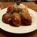 【京都洋食】京都人に50年以上愛される名店でランチ　四条河原町「サラダの店 サンチョ」