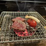【京都】フレンチ仕込みこだわりの肉料理を堪能！アラカルトもOK「炭火ステーキ坂井」