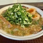 【京都ラーメン】女性店主が作る"王道"背脂醤油ラーメン！地元民に愛される「麺ごころ」