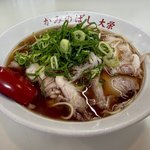 【京都】名店の流れを汲み、地元で愛される醤油豚骨ラーメン「かみのばし大栄」