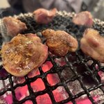 【京都焼鳥】三条河原町で七輪炭火焼きの厳選地鶏が楽しめる隠れ家的穴場「炭火鶏焼 白久」