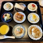 【京都ランチ】主役級の前菜＋選べるメインで2800円〜　評判の新店中国料理「春花秋実」