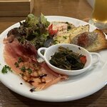 【京都ランチ】地元で評判の小さなイタリアン！自家菜園野菜と充実の前菜「アリエッタ」
