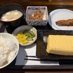 【京都ランチ】創業100年以上の老舗だし巻き専門店！充実の1100円定食「東寺おかもと」