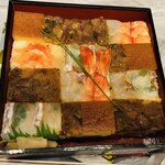 【京都寿司】自分へのご褒美に食べたい！祇園石段下の鯖寿司＆箱寿司の老舗名店「いづ重」