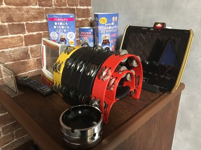 (15560)