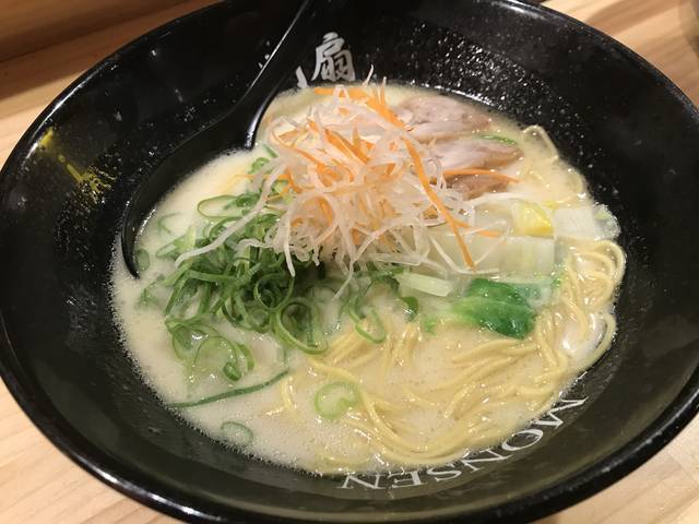 門扇 伏水酒蔵店