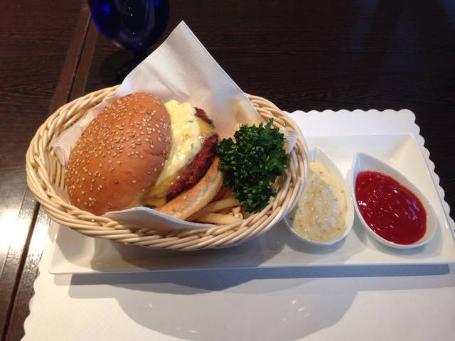 フィッシュバーガー(¥1730)