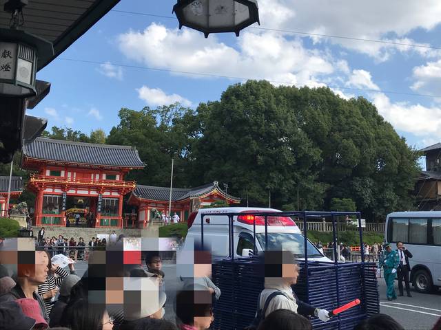 (136904)