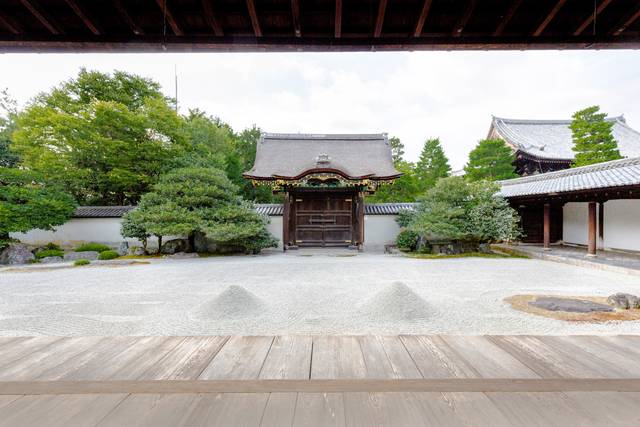 大徳寺本坊 方丈南庭
