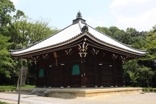 仁和寺経蔵外観