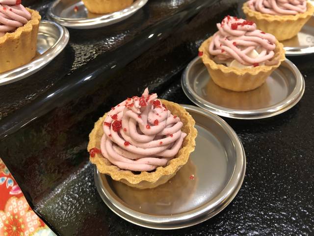 苺のピンクなモンブラン