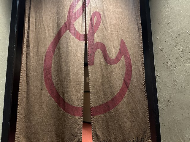 (256226)