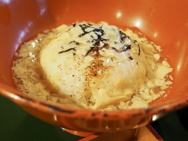 檜垣茶寮の湯葉丼