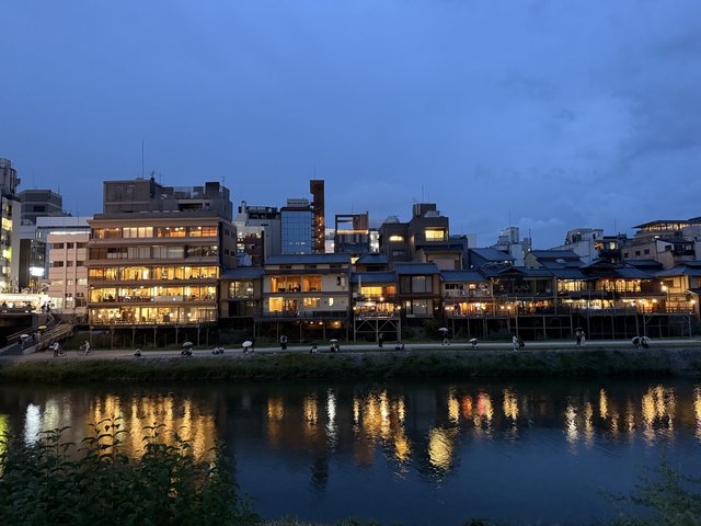 (295631)