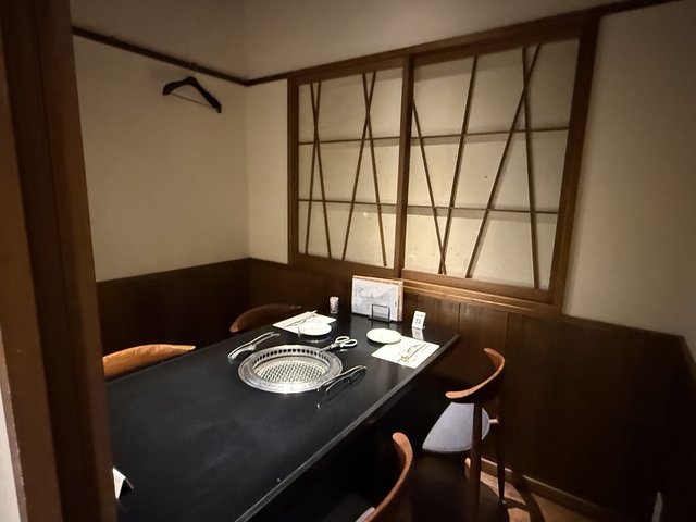 (295633)