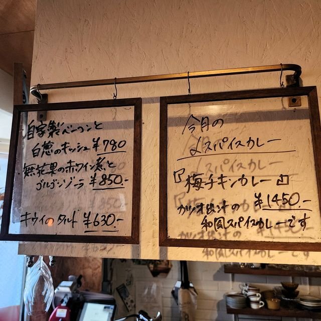 (318381)