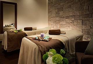 誕生日や記念日にオススメ カップルで行ける高級 ホテルスパ で極上の癒しを 都内のおすすめ ホテルスパ 5選 Voyage