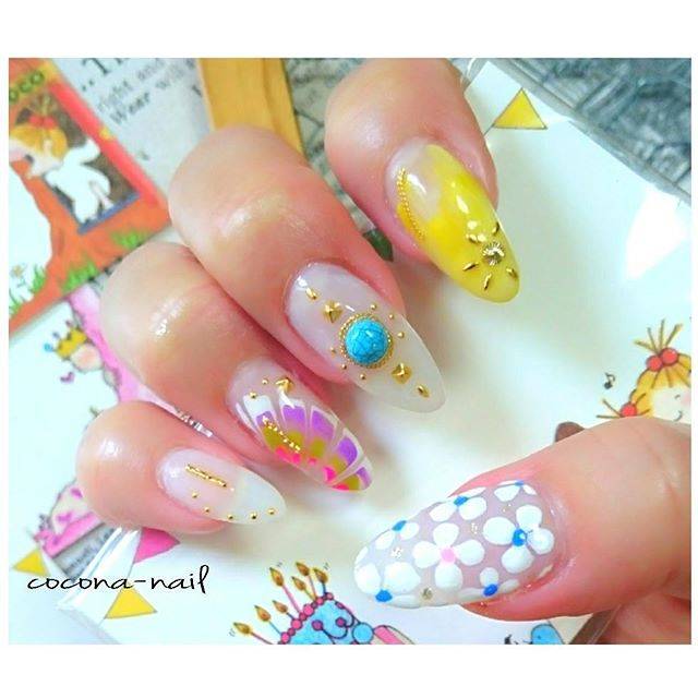 やっぱり夏といったらエスニックネイル 指先から夏を感じよう Voyage