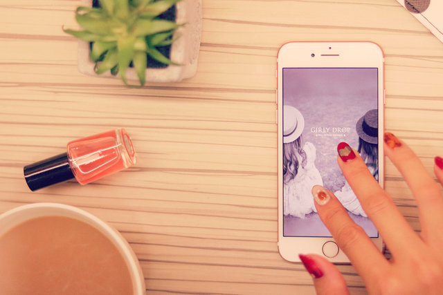 インスタの女神もメロメロ 美しすぎるネイリスト佐藤周子さんのネイルデザインがハイセンスすぎる ふぉーちゅん Fortune